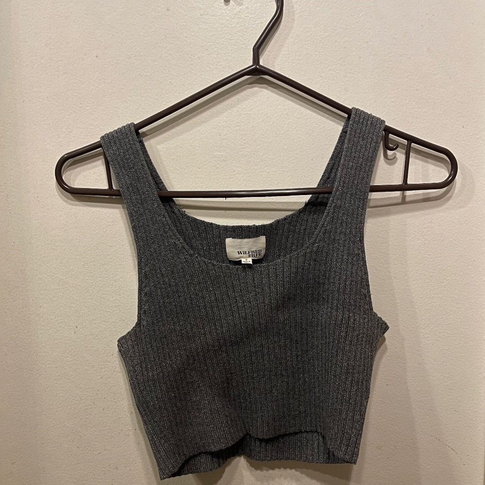 Aritzia Wilfred Free Knit Cropped tank
